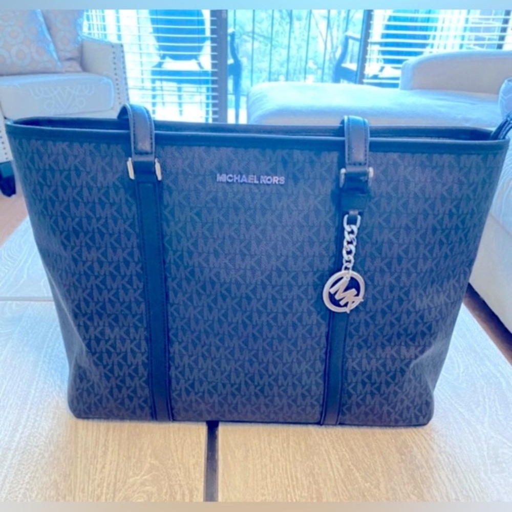 Michael Kors Signature Black Tote